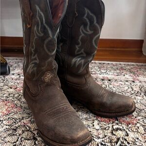 Brandy Melville Distressed Brown Western Boots